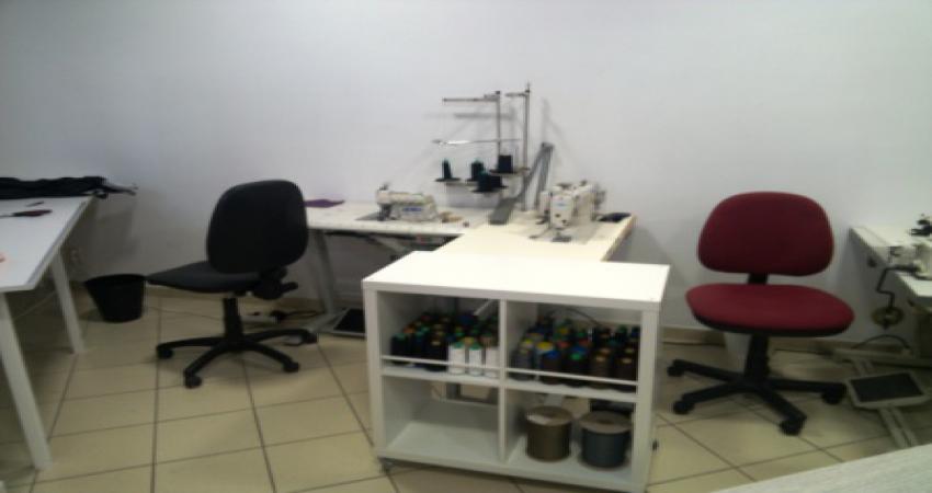 Quelque chaisses et des attributs pour le couterie